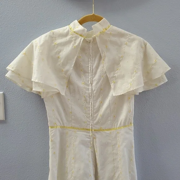 Vintage 1960 Eyelet Handmade Dress - Picture 7 of 11